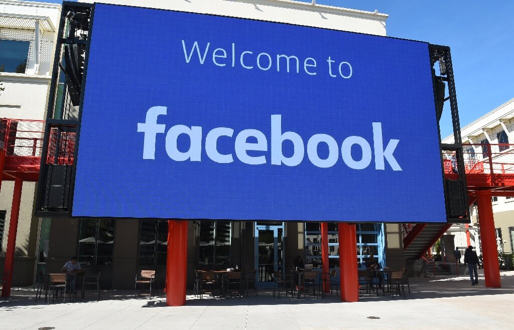 Facebook automation software can help you quickly acquire customers on Facebook!